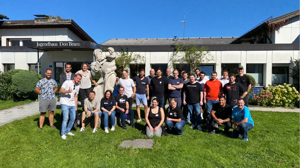 25 Roche Mitarbeiter helfen im Kinderhaus - Don Bosco