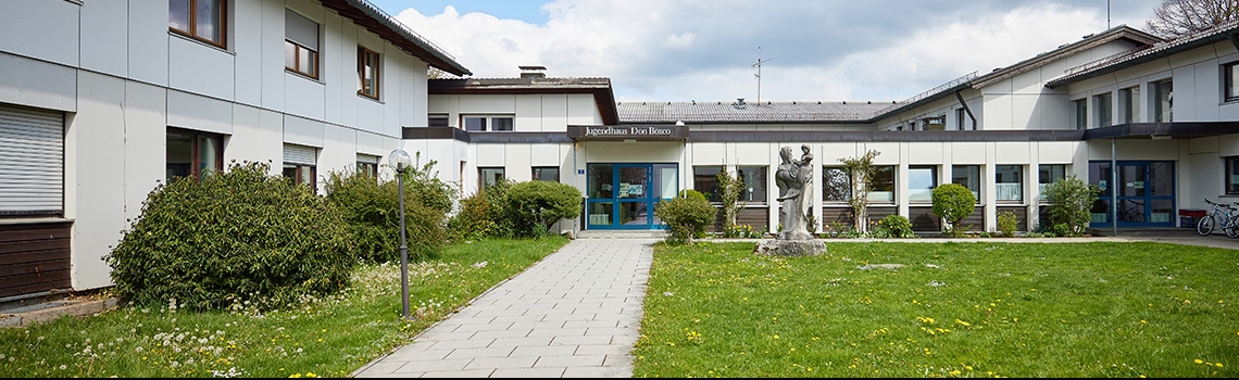 Blick auf das Don Bosco Jugendhaus in Penzberg
